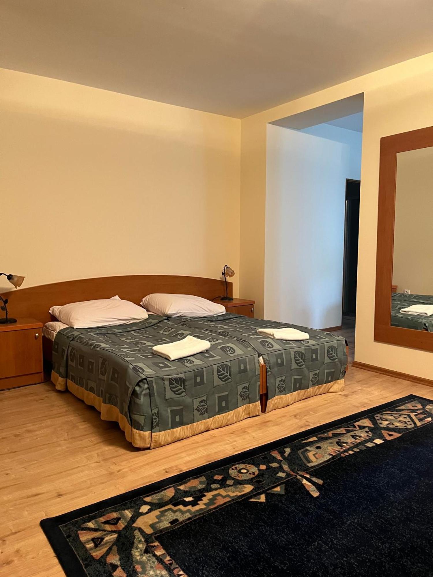 Apartamenty I Pokoje Henryk กรินีซา ดรอยจ์ ภายนอก รูปภาพ